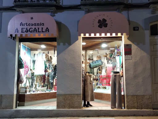 Artesania A ESGALLA - Handicraft in Ribadeo, Spain
