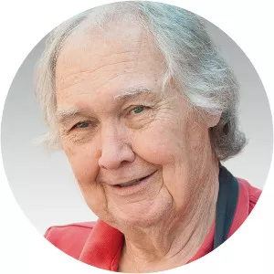 Artur Dieckhoff - Director