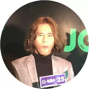 Arunpong Chaiwinit - Thai singer