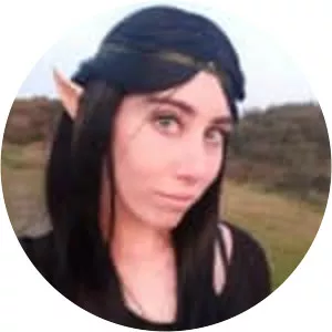 Arya Dröttningu photograph