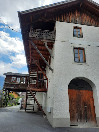 Arzl im Pitztal Gemeindeamt - Bus stop in Austria