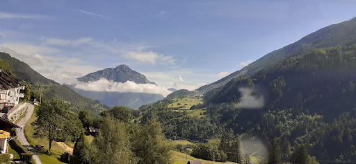Arzl im Pitztal Pitzenebene - Bus stop in Austria