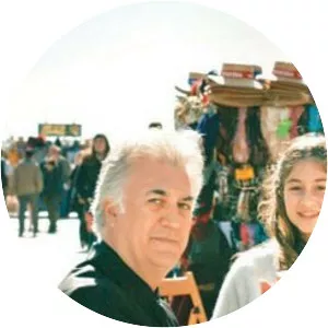 Arzu Balkan - Actress