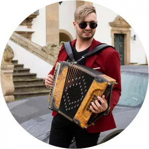 Ás da concertina - Musical artist