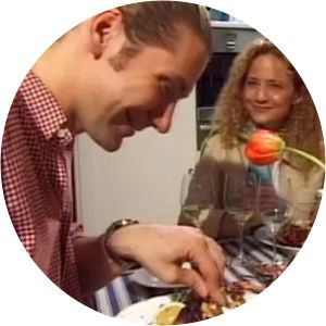 Asena Gurs photograph