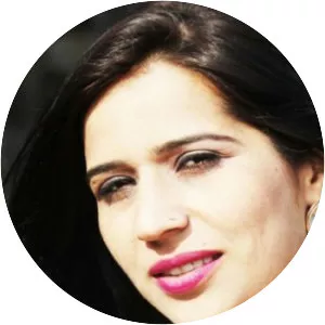 Asha Singh - Actress