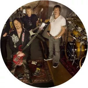 Asia featuring John Payne