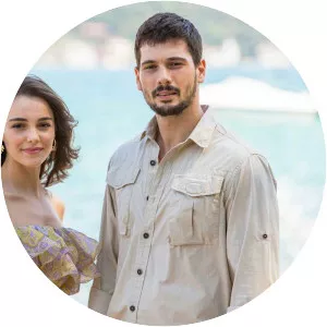 Aşk Ağlatır - TV program