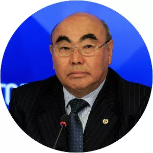 Askar Akayev