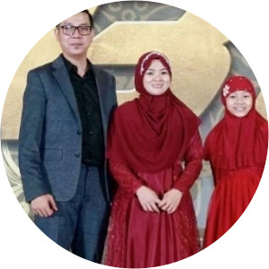 astrid suhaimi - Ippho Santosa's wife