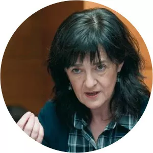 Asun Garikano - Translator