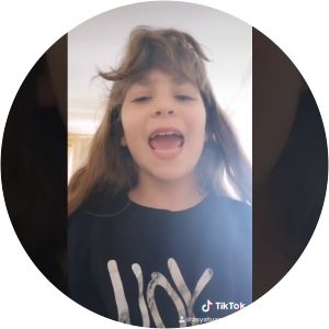 Asya Tuana Akbaş - Yeliz Yeşilmen's daughter