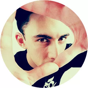 at versaris fetitxe 13 - Musical artist