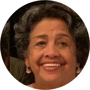 Atika Algadrie - Nadiem Makarim's mother