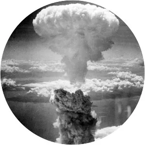 Atomic bombings of Hiroshima and Nagasaki