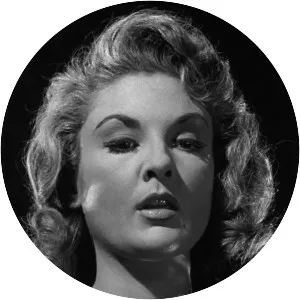 Attack of the 50 Foot Woman - PG 1958 ‧ Cult/Horror ‧ 1h 15m