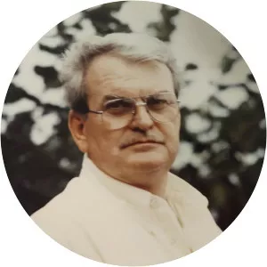 Aubrey Bond photograph