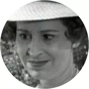 Aunt Stephanie Crawford