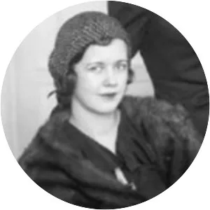 Austine McDonnell Hearst - Author ‧ William Randolph Hearst Jr.'s wife