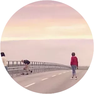 Autobiographical Scene Number 6882