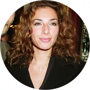 Ava Bedia photograph