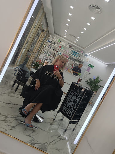 Avenida De La Albufera - Pablo Neruda