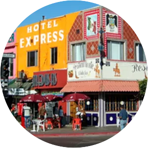 Avenida Revolución - 