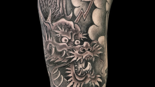 Avenyn Tattoo. Professional Tattoo shop. Bookings