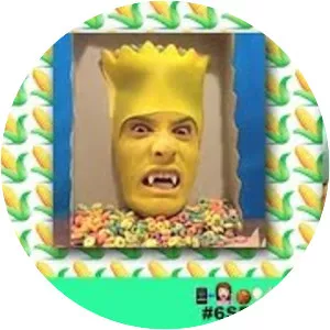 Avery Monsen - Writer