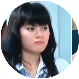 Ayah Mengapa Aku Berbeda