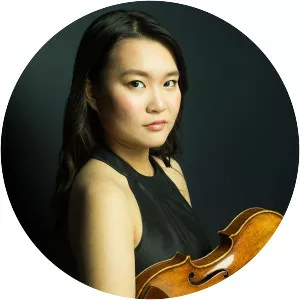 Ayana Tsuji - Musical artist