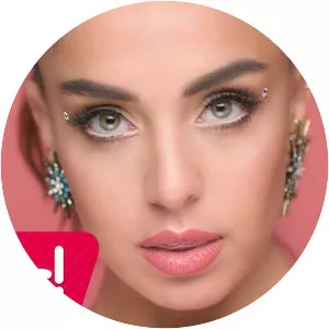 Aybüke Albere - Musical artist