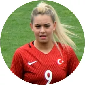Aycan Yanaç