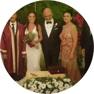 Aylin Sayek photograph