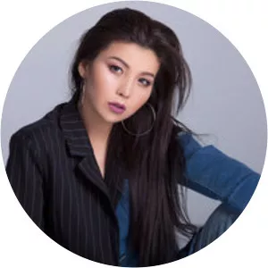 ayree дана кентай - Musical artist