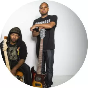 Ayron Jones and the Way