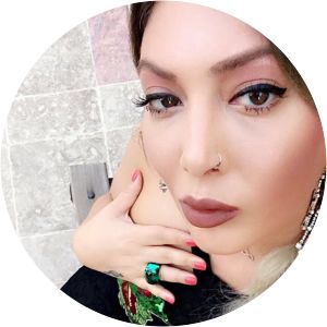 Ayse Eymur photograph