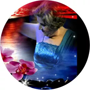 Ayşe Taş - Musical artist