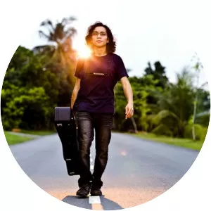 Azmyl Yunor - Singer-songwriter