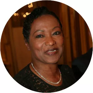 Babette De Rozières