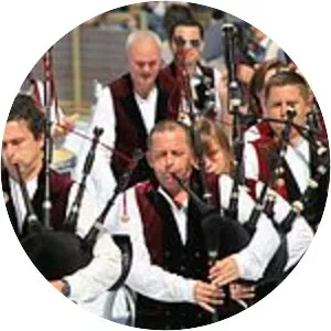 Bagad de Locoal Mendon