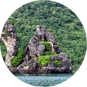 Bai Tu Long National Park