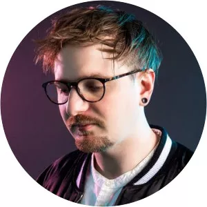 Bais Haus - Musical artist