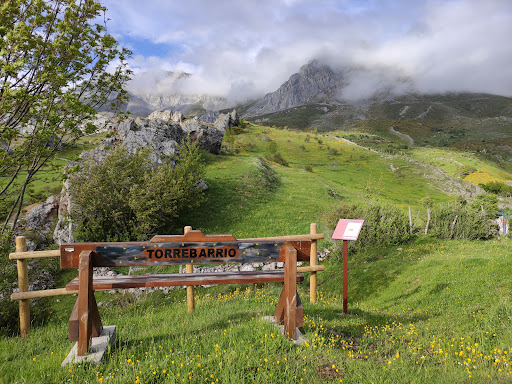 Banco el mirador de Torrebarrio - Historical landmark in Spain