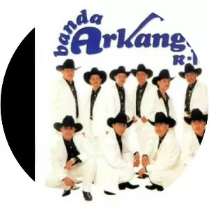 Banda Arkángel R-15