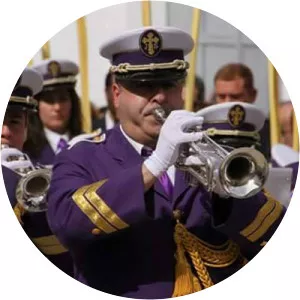 Banda de Cornetas Y Tambores . . .