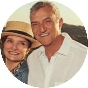 Banu Zeytinoğlu - Mustafa Alabora's wife