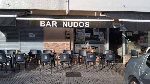 Bar nudos