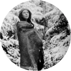 Barbara Newhall Follett