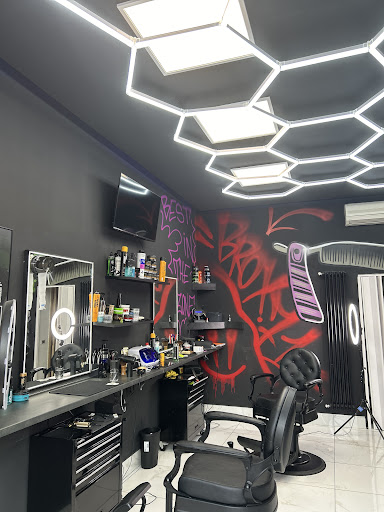 Barber Yanis - Barber shop in Clastidium, Italy